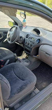 Toyota Yaris cena 6500 przebieg: 146325, rok produkcji 2003 z Kobyłka małe 37